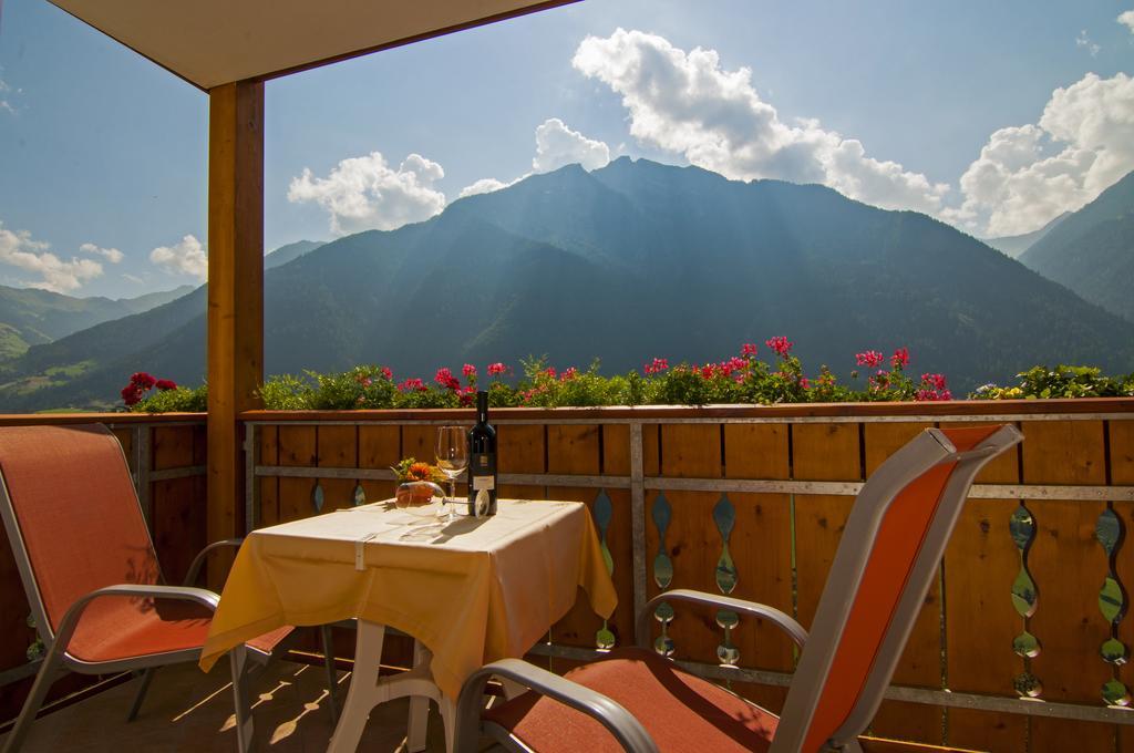 Gasthaus Jaufenblick San Martino In Passiria  Exterior photo